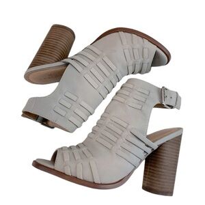 CASLON LEATHER GREY PEEP TOE HEELED SANDALS - 6.5